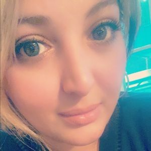 Meet your Posher, Sonia